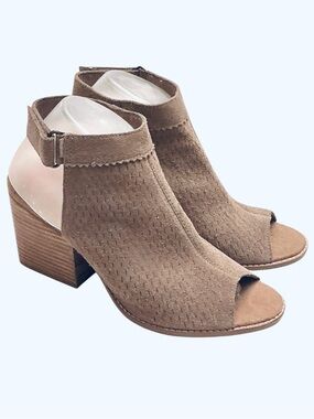 🆕 TOMS Grenada Taupe Gray Suede Sandal Peep-toe Block Heel Size-10